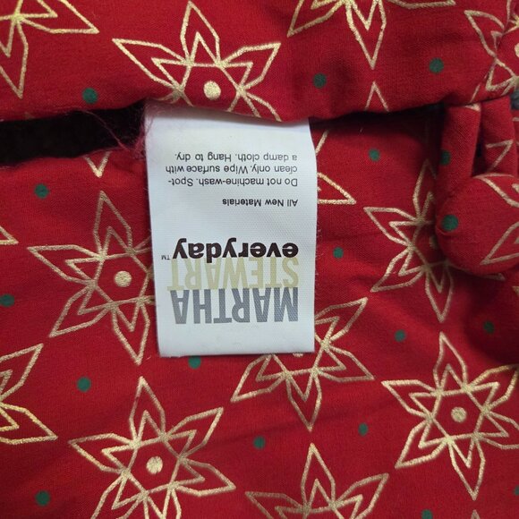Martha Stewart Red & Gold Star Christmas Tree Skirt 48" Reversible - Picture 6 of 7